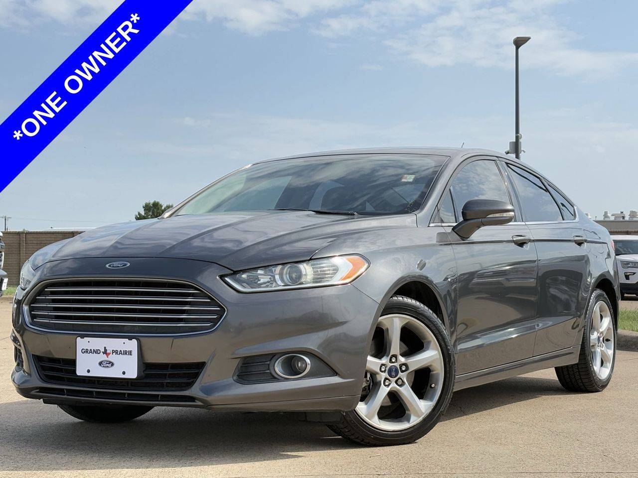 2016 Ford Fusion SE — Sedan — 82,200 mi — Grand Prairie, TX