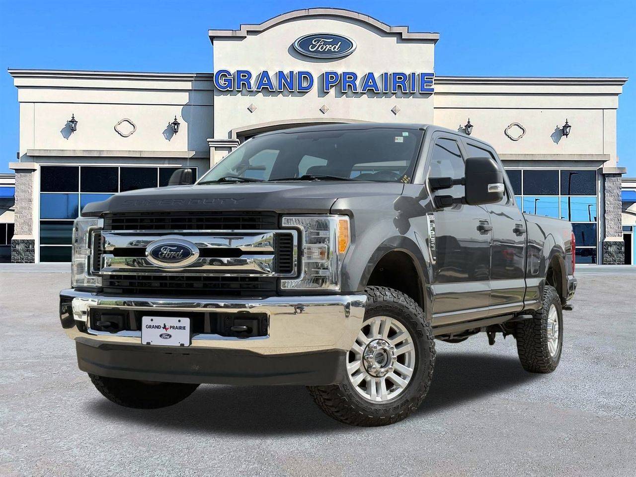 2017 Ford Super Duty F-250 XL — Pickup Truck — 70,029 mi — Grand Prairie, TX