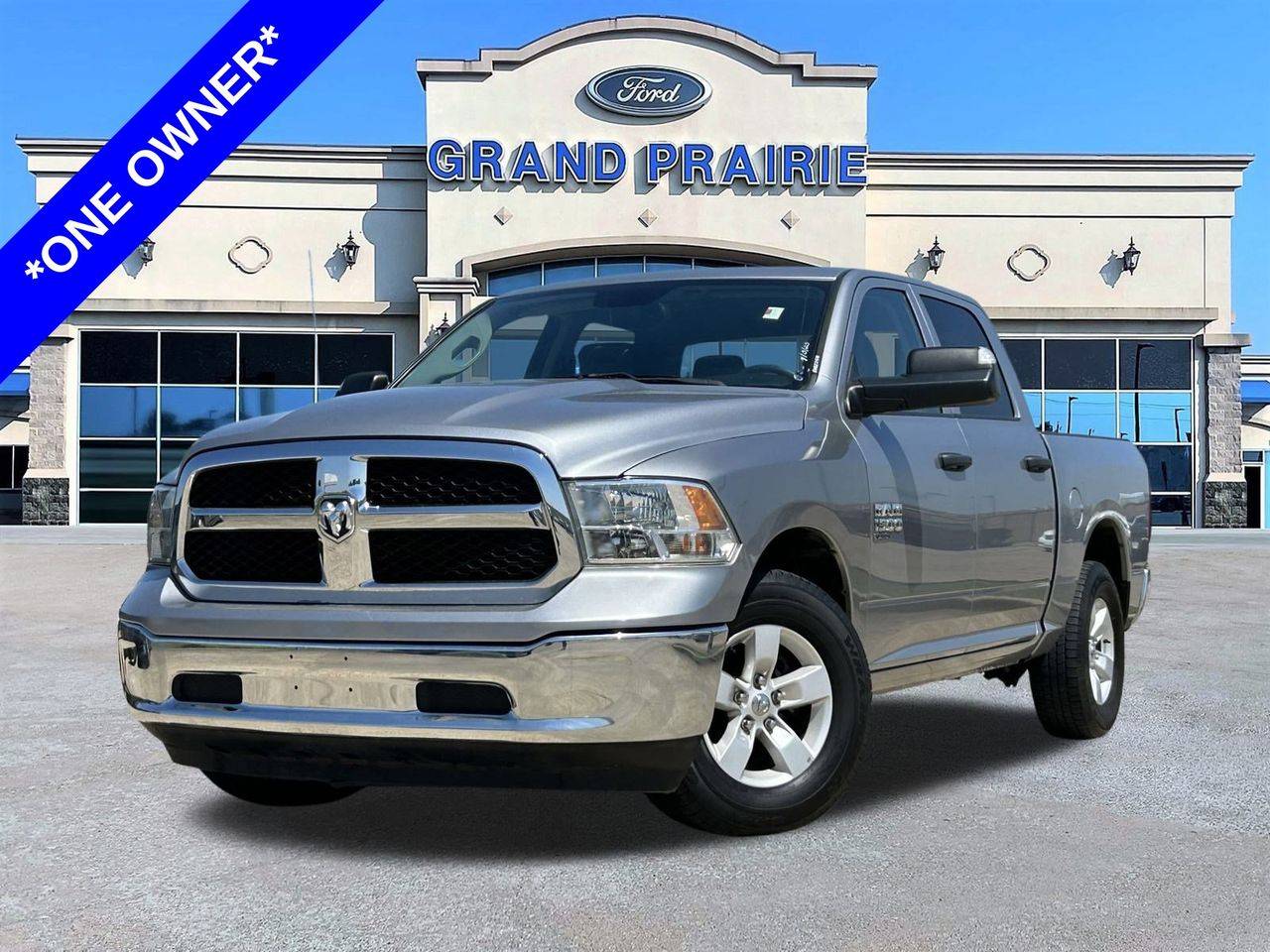 2022 Ram 1500 Classic SLT — Pickup Truck — 45,076 mi — Grand Prairie, TX