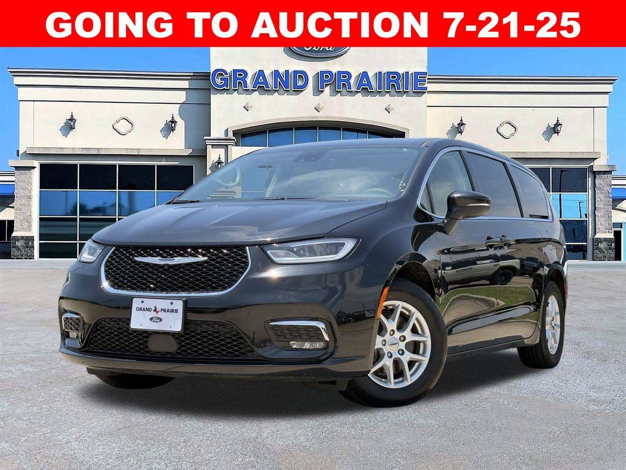 2023 Chrysler Pacifica Touring L — Minivan — 71,204 mi — Grand Prairie, TX