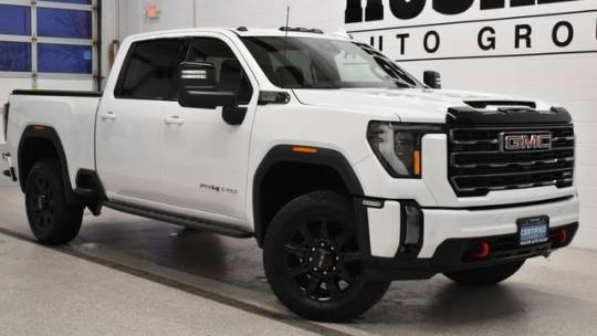 2024 GMC Sierra 2500HD AT4 — Pickup Truck — 10,027 mi — Lincoln, NE