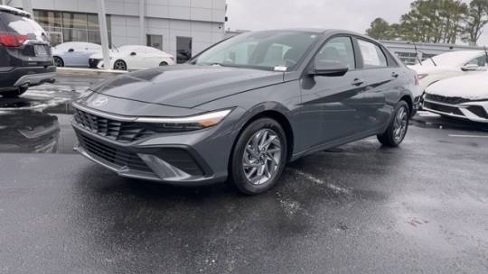 2024 Hyundai Elantra SEL — Sedan — 7,974 mi — Bowling Green, KY