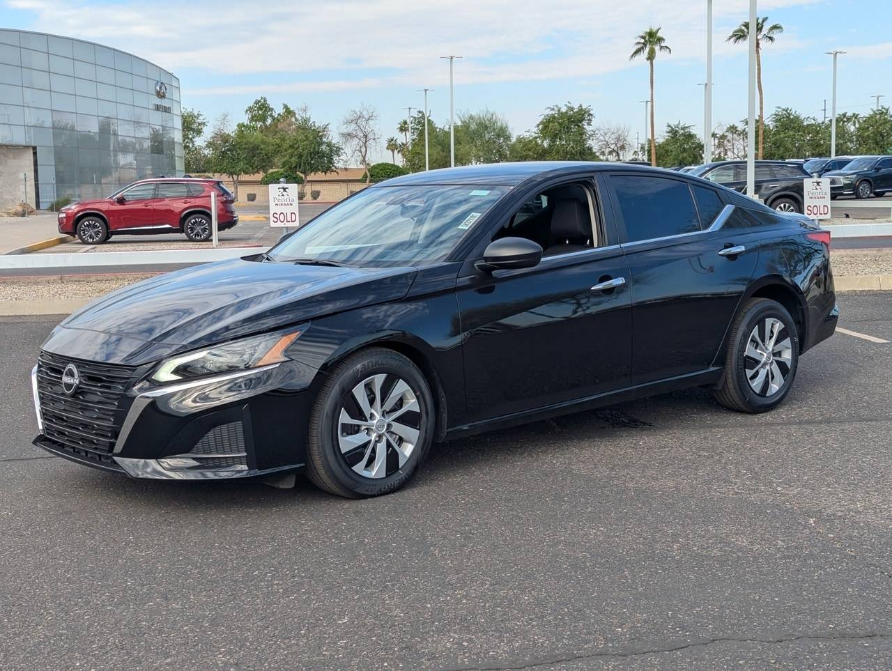 2025 Nissan Altima S — Sedan — 642 mi — Peoria, AZ