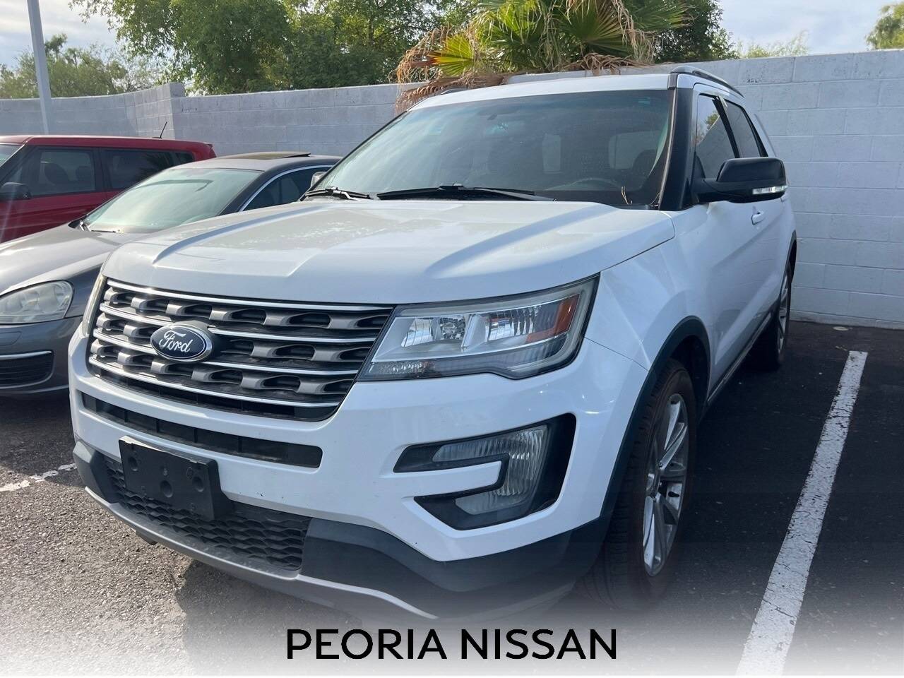 2017 Ford Explorer XLT — SUV — 118,538 mi — Peoria, AZ