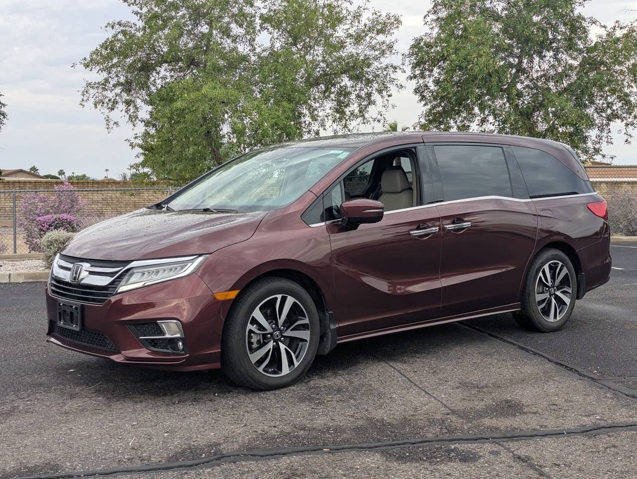 2018 Honda Odyssey Elite — Minivan — 42,582 mi — Peoria, AZ