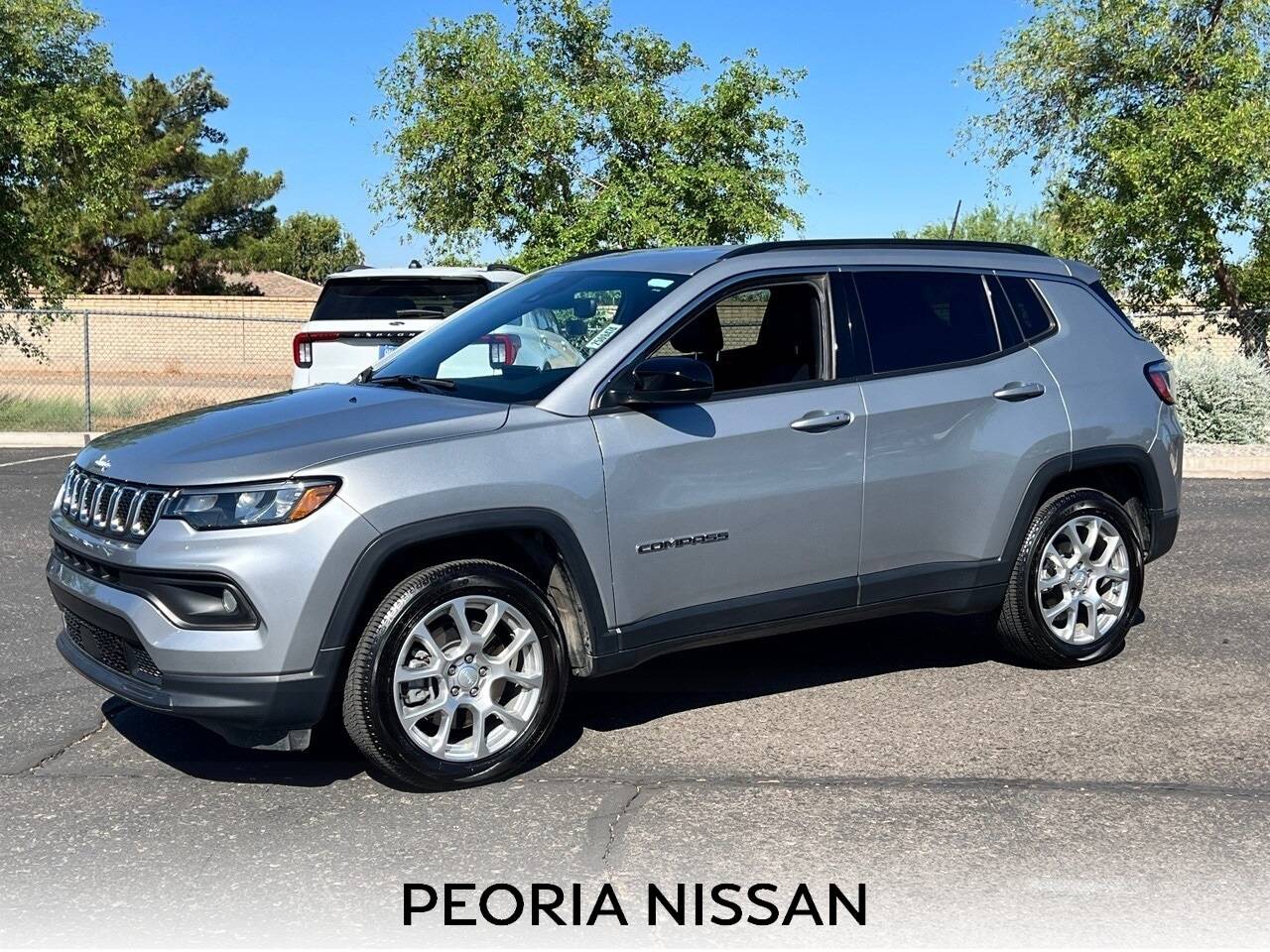2023 Jeep Compass Latitude Lux — SUV — 16,147 mi — Peoria, AZ