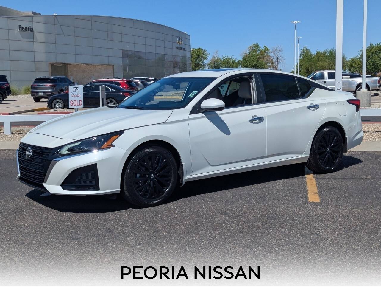 2025 Nissan Altima SV — Sedan — 811 mi — Peoria, AZ