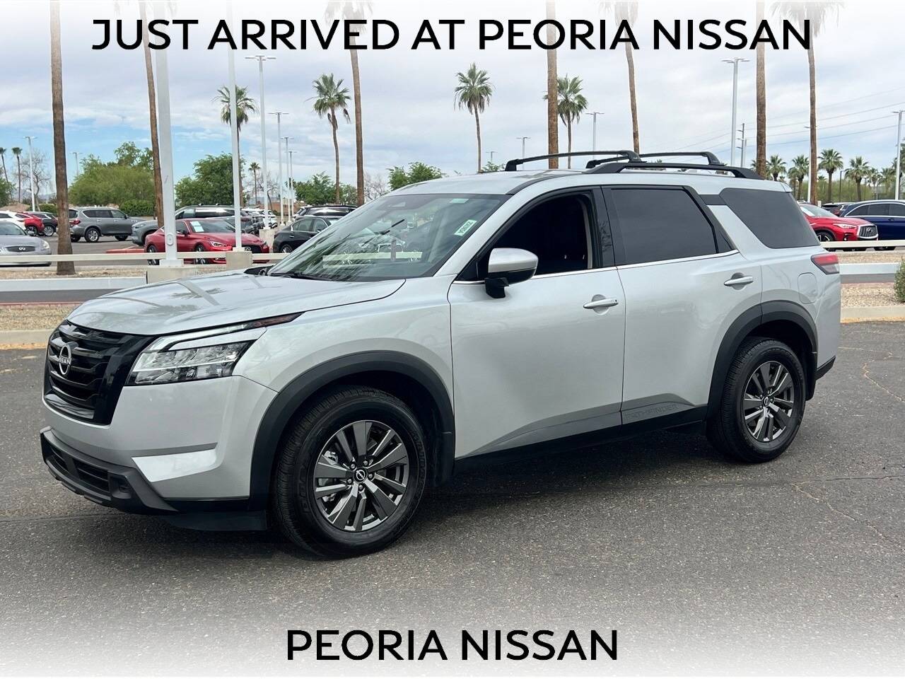 2022 Nissan Pathfinder SV — SUV — 32,254 mi — Peoria, AZ