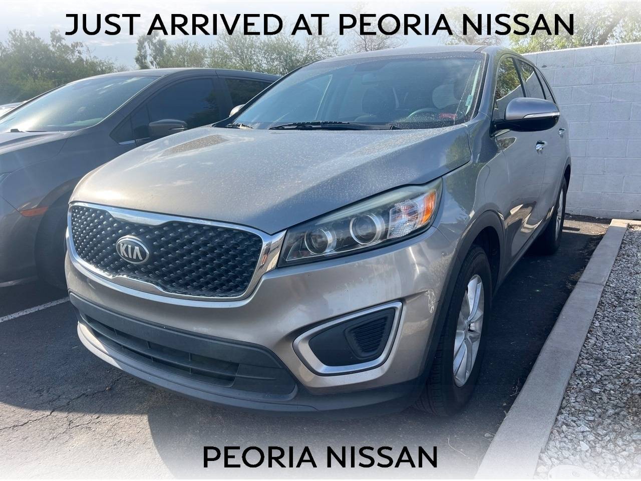 2016 Kia Sorento L — SUV — 124,474 mi — Peoria, AZ