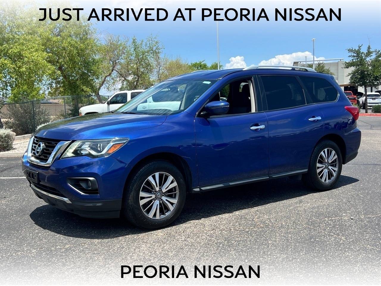 2019 Nissan Pathfinder SV — SUV — 81,636 mi — Peoria, AZ