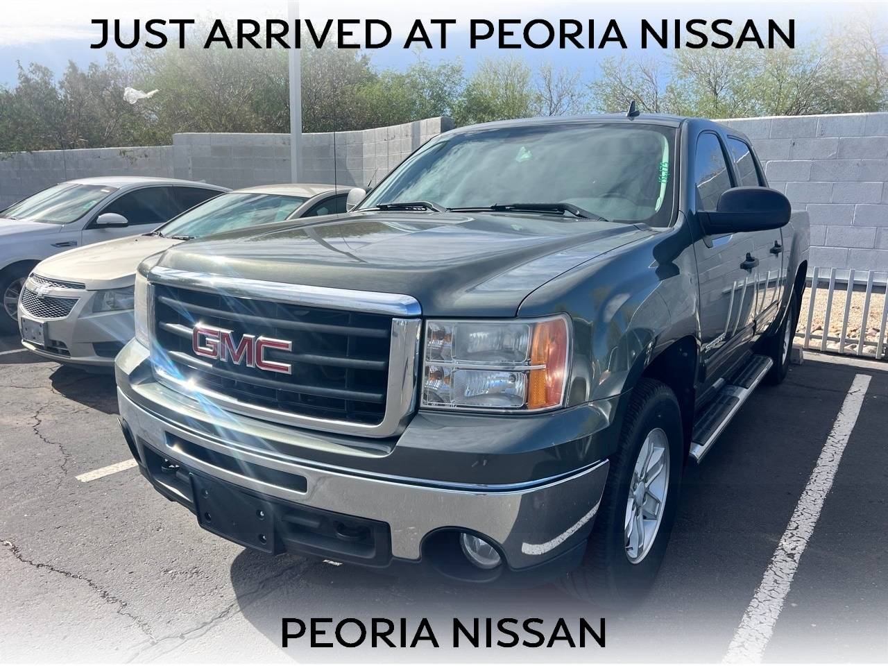 2011 GMC Sierra 1500 SLE — Pickup Truck — 156,173 mi — Peoria, AZ