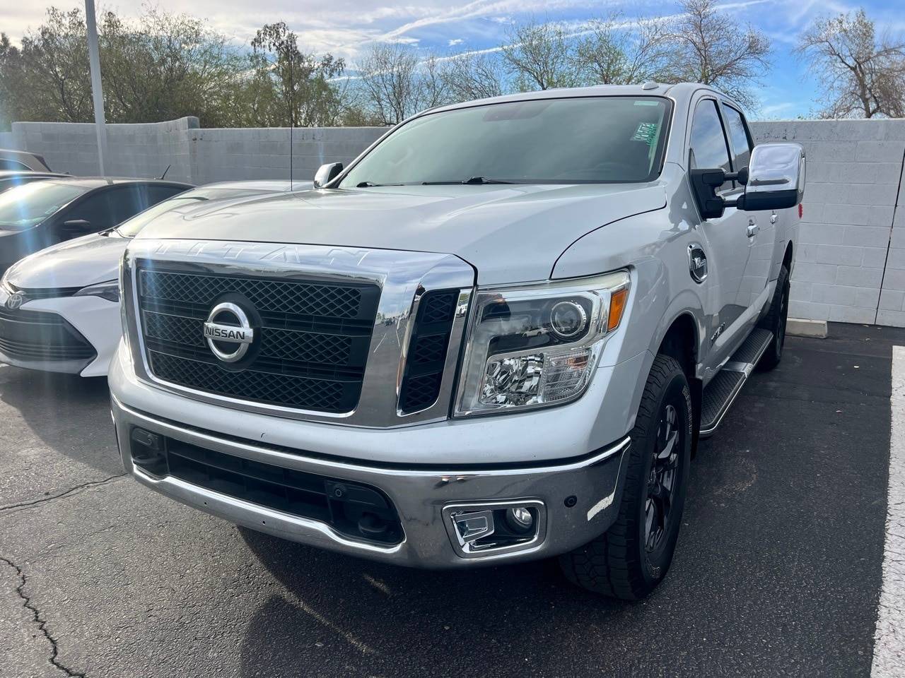 2017 Nissan Titan SL — Pickup Truck — 102,841 mi — Peoria, AZ