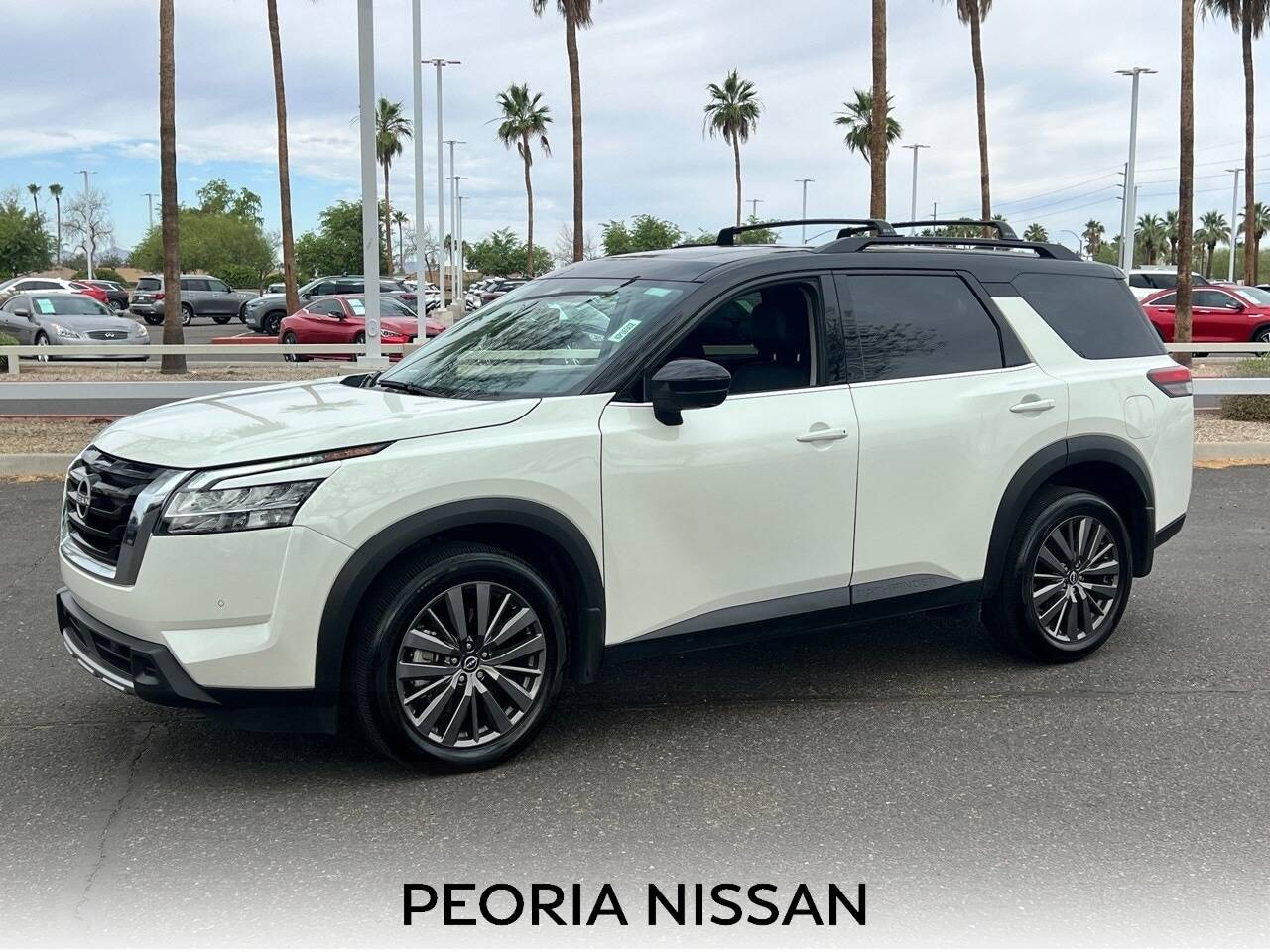 2024 Nissan Pathfinder SL — SUV — 15,393 mi — Peoria, AZ