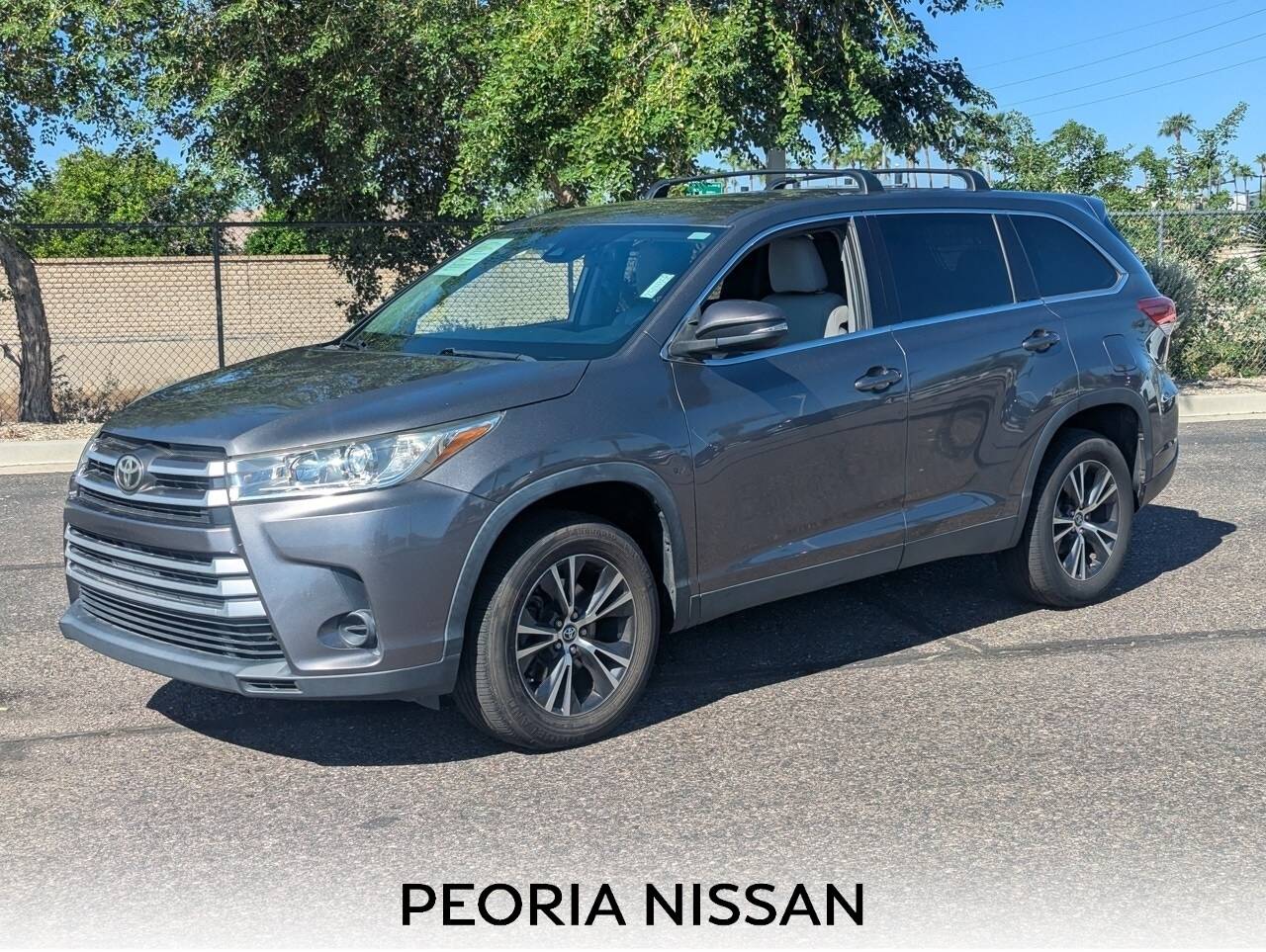 2019 Toyota Highlander LE V6 — SUV — 94,993 mi — Peoria, AZ