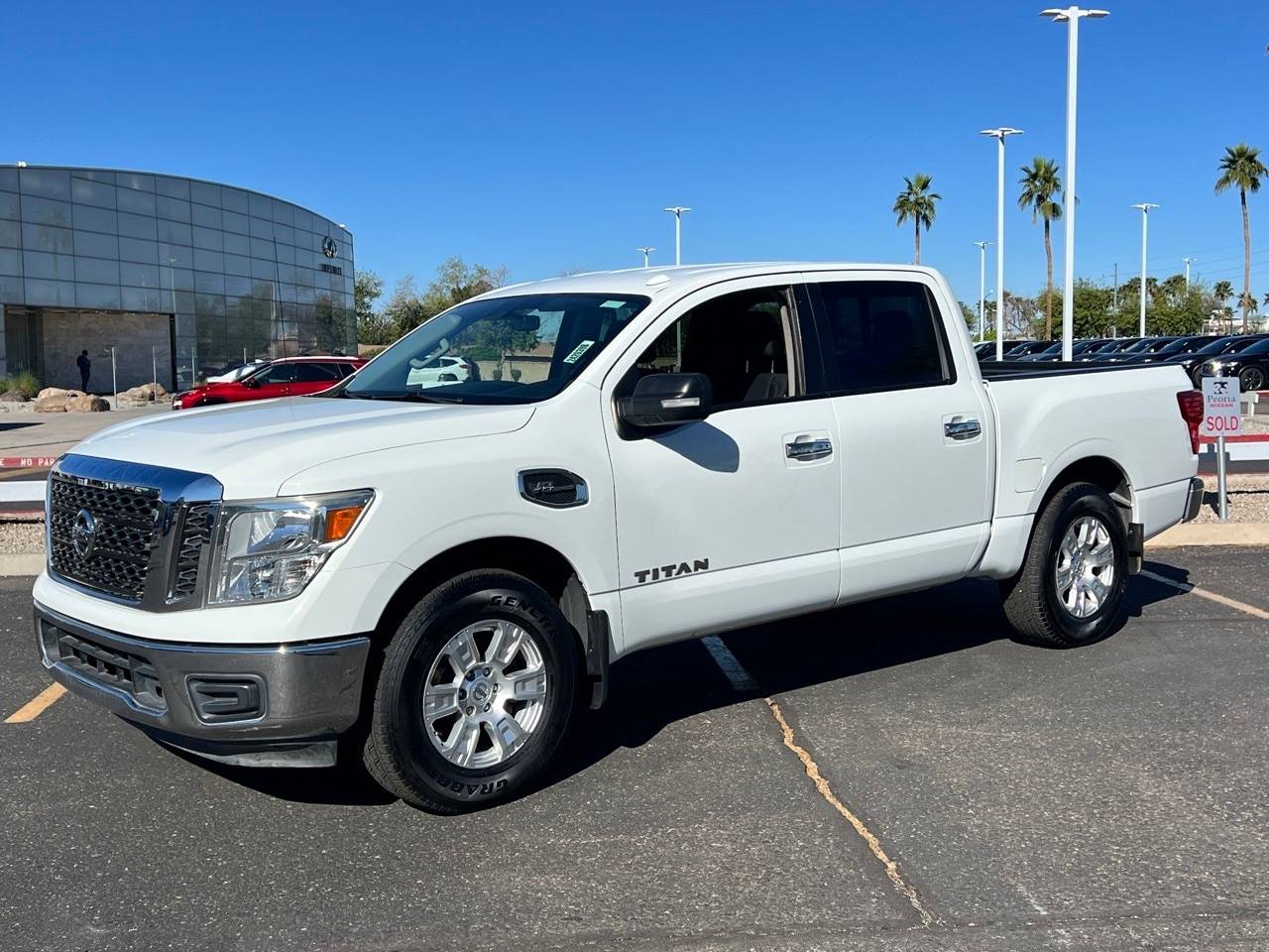 2017 Nissan Titan SV — Pickup Truck — 82,218 mi — Peoria, AZ