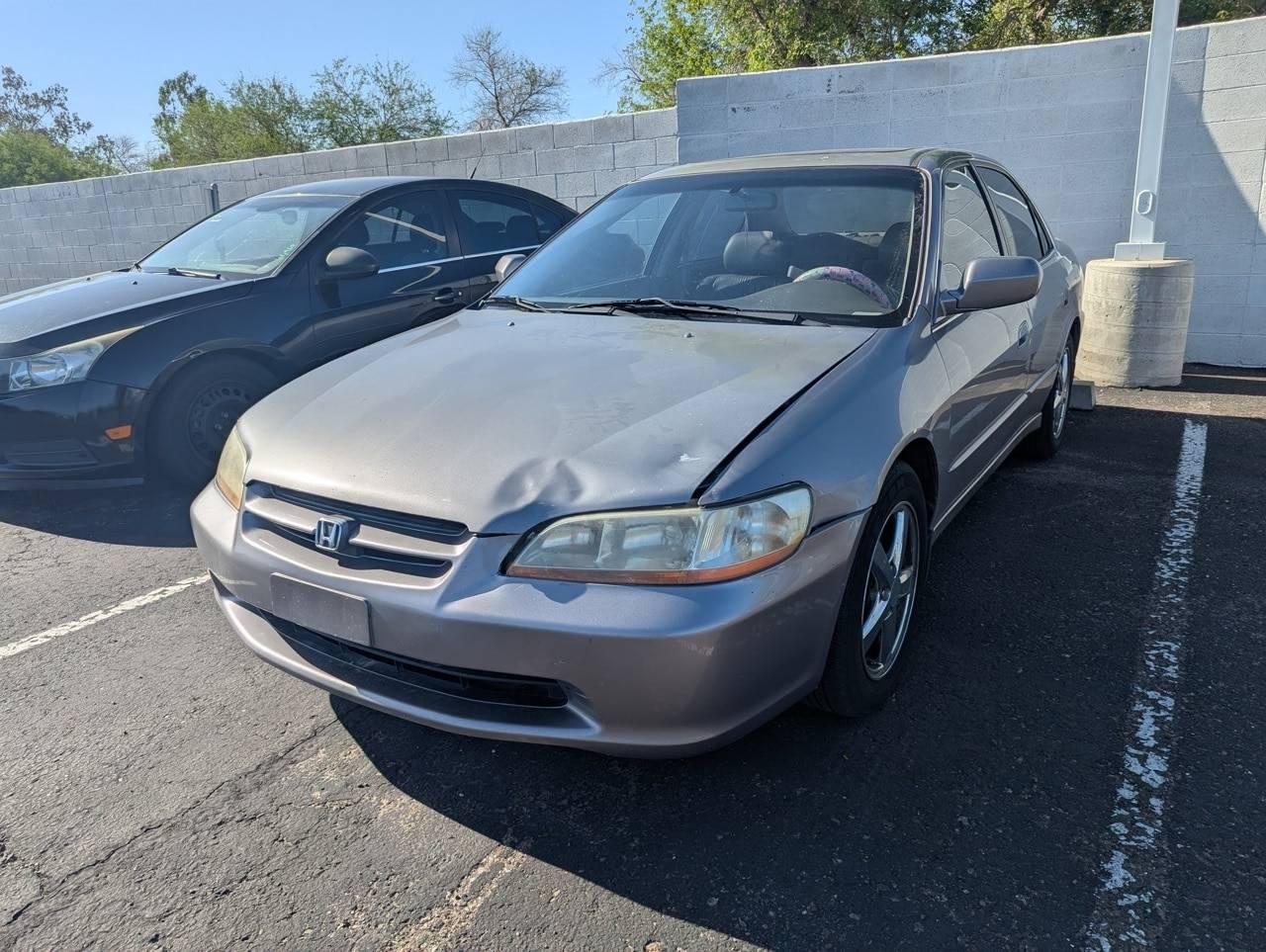 2000 Honda Accord EX V6 — Sedan — 232,058 mi — Peoria, AZ