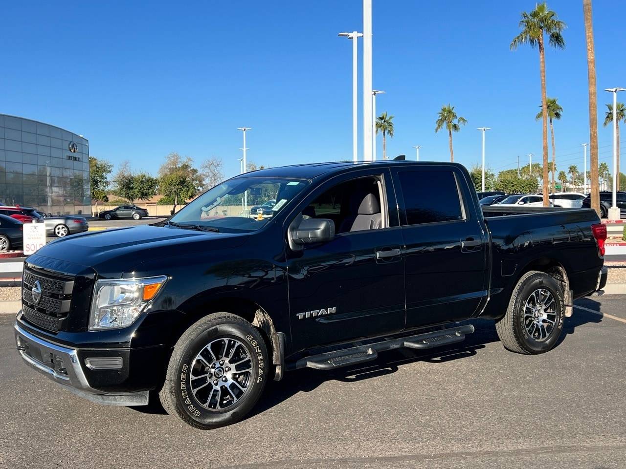 2022 Nissan Titan SV — Pickup Truck — 27,161 mi — Peoria, AZ