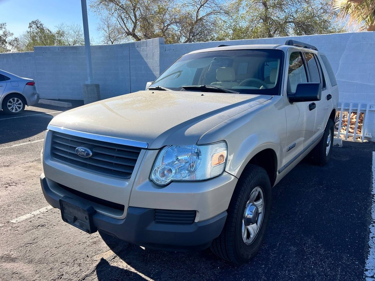 2006 Ford Explorer XLS — SUV — 144,048 mi — Peoria, AZ