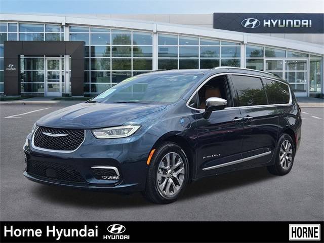 2023 Chrysler Pacifica Hybrid Pinnacle — Minivan — 33,031 mi — Apache Junction, AZ