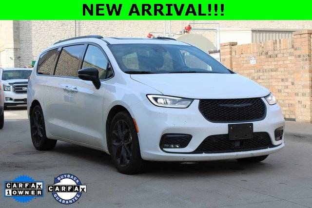 2023 Chrysler Pacifica Limited — Minivan — 29,792 mi — McKinney, TX