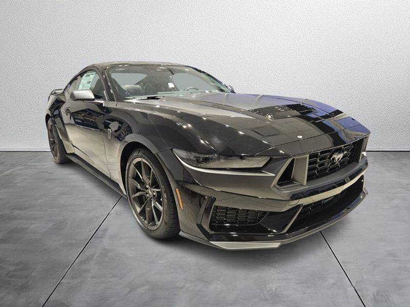 2025 Ford Mustang Dark Horse