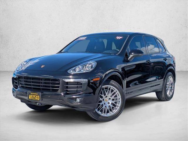 2017 Porsche Cayenne Platinum Edition
