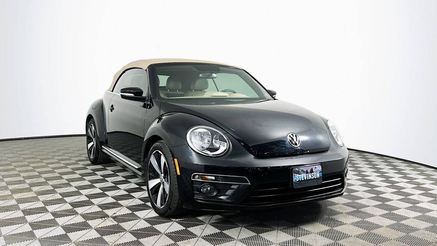 2013 Volkswagen Beetle Turbo — Convertible — 23,533 mi — Frederick, CO