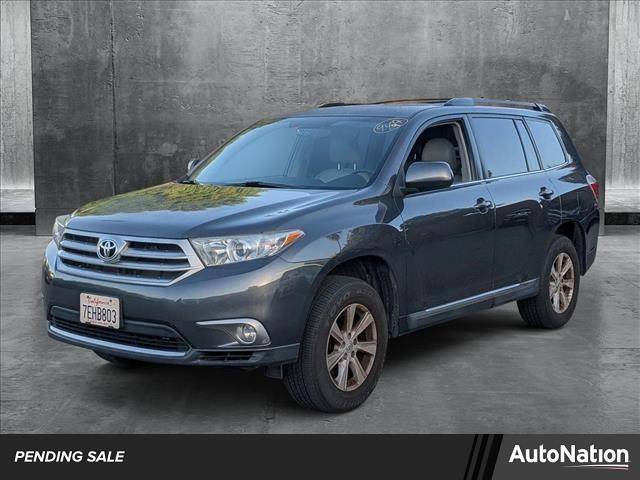 2013 Toyota Highlander Plus V6 — SUV — 81,182 mi — Hayward, CA