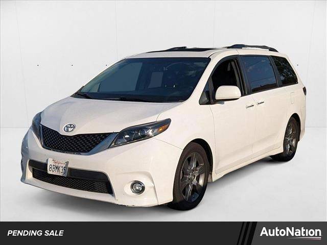 2015 Toyota Sienna SE — Minivan — 134,105 mi — Hayward, CA