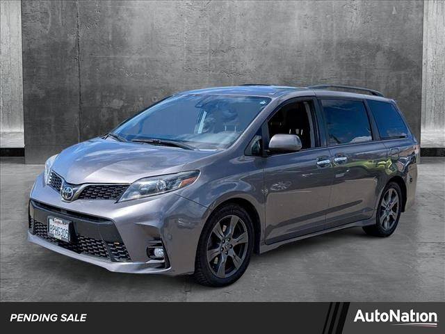 2018 Toyota Sienna SE — Minivan — 116,408 mi — Hayward, CA