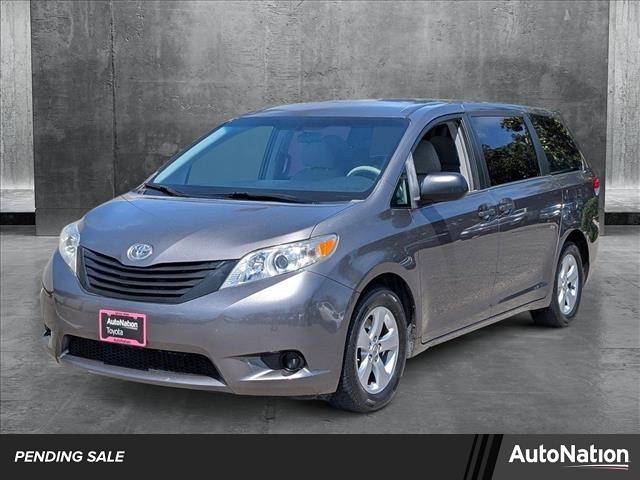 2014 Toyota Sienna L — Minivan — 82,857 mi — Hayward, CA