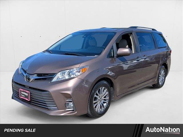 2020 Toyota Sienna XLE Auto Access Seat — Minivan — 111,831 mi — Hayward, CA