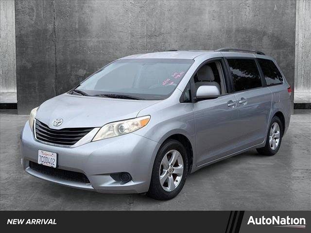 2011 Toyota Sienna LE — Minivan — 148,169 mi — Hayward, CA