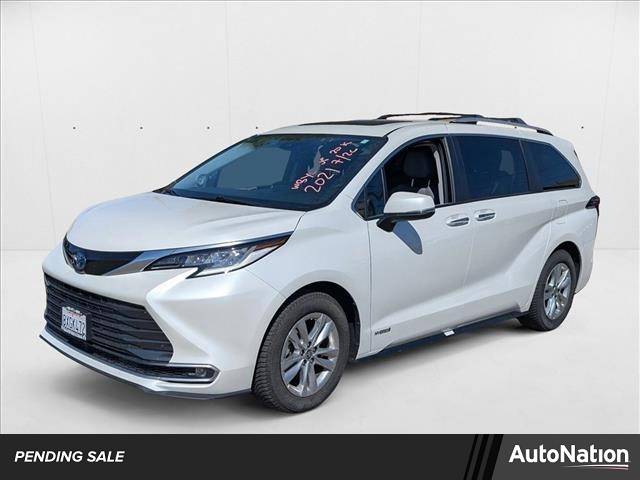 2021 Toyota Sienna Limited — Minivan — 25,299 mi — Hayward, CA