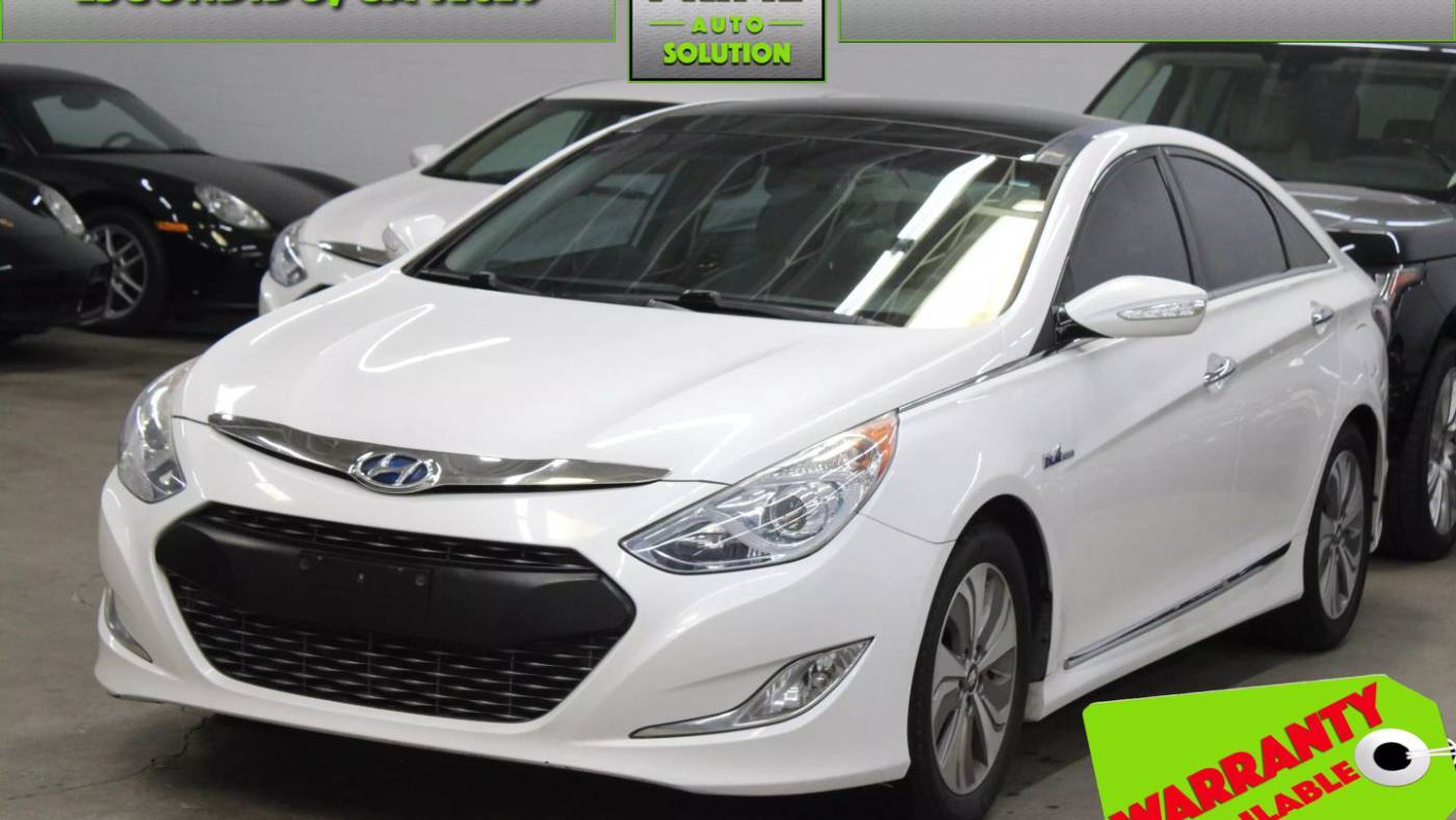 2015 Hyundai Sonata Hybrid Limited — Sedan — 109,924 mi — Escondido, CA