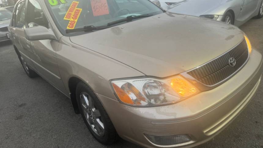 2001 Toyota Avalon XLS — Sedan — 160,740 mi — Oceanside, CA