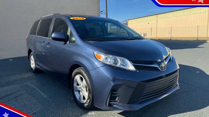 2019 Toyota Sienna LE — Minivan — 168,847 mi — Baltimore, MD