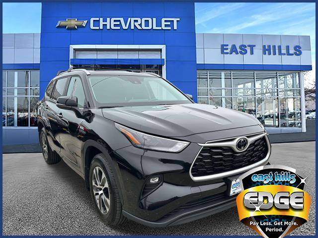 2023 Toyota Highlander XLE — SUV — 12,750 mi — Freeport, NY