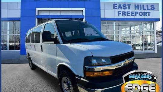 2019 Chevrolet Express Passenger LT — Passenger Van — 57,531 mi — Freeport, NY