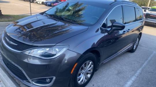 2019 Chrysler Pacifica Touring L — Minivan — 92,683 mi — Fort Pierce, FL