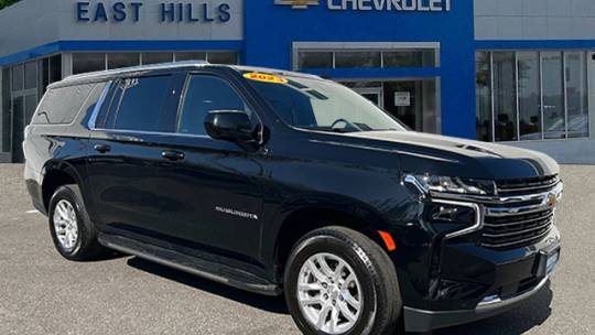 2023 Chevrolet Suburban LT — SUV — 59,122 mi — Roslyn, NY