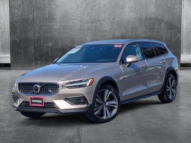 2025 Volvo V60 Cross Country Plus — Wagon — 3,484 mi — San Jose, CA