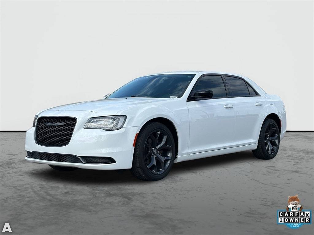 2021 Chrysler 300 Touring — Sedan — 8,575 mi — Scottsdale, AZ