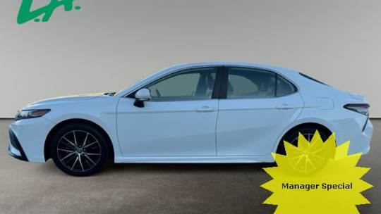 2022 Toyota Camry SE — Sedan — 62,812 mi — Morristown, TN