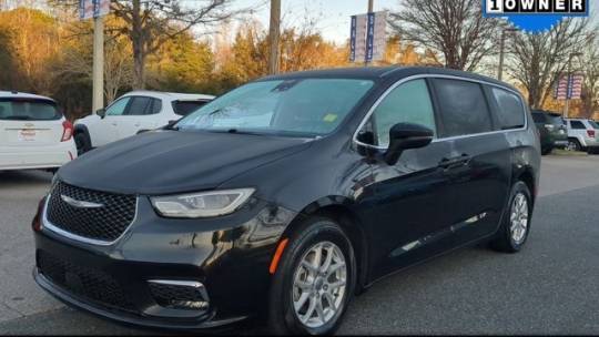 2023 Chrysler Pacifica Touring L — Minivan — 68,526 mi — Gainesville, FL