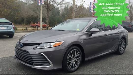 2022 Toyota Camry Hybrid XLE — Sedan — 42,210 mi — Gainesville, FL