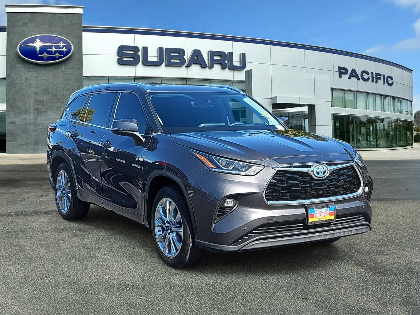 2022 Toyota Highlander Hybrid Limited — SUV — 82,562 mi — Hawthorne, CA