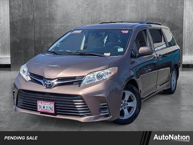 2018 Toyota Sienna LE — Minivan — 81,843 mi — Fremont, CA