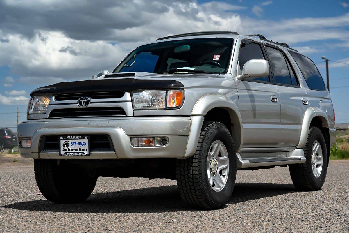 2001 Toyota 4Runner SR5 — SUV — 180,674 mi — Fort Lupton, CO