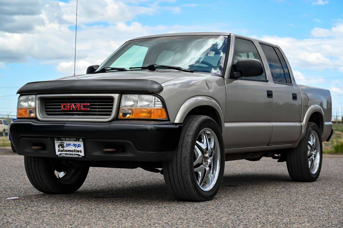 2001 GMC Sonoma SLS — Pickup Truck — 209,500 mi — Fort Lupton, CO